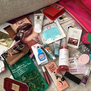 NWT PREMIUM MAKEUP & SKINCARE Sample Bundle